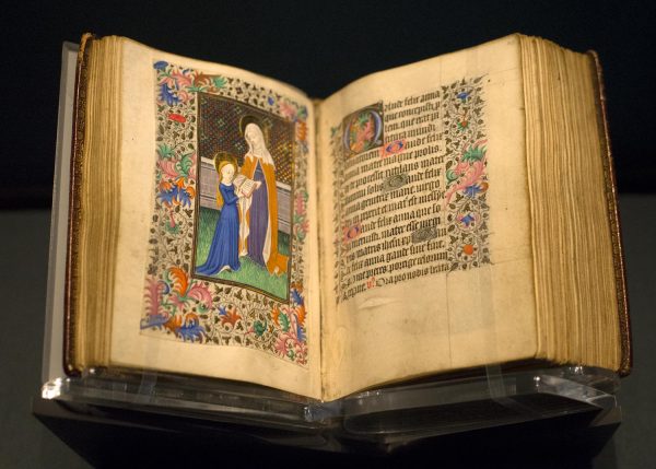 WhatsApp Image 2025-08-24 at 15.44.05_0aae36ce illuminated manuscript